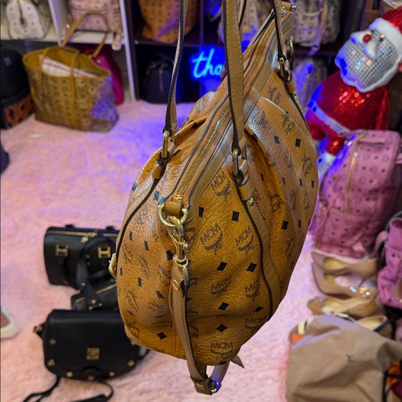 MCM Cognac Visetos Shoulder Bag - Picture 4 of 12
